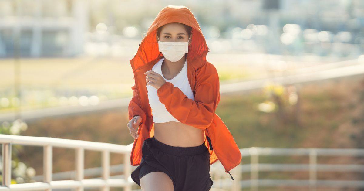 Running Outside During Coronavirus? Here's How To Do It Safely.