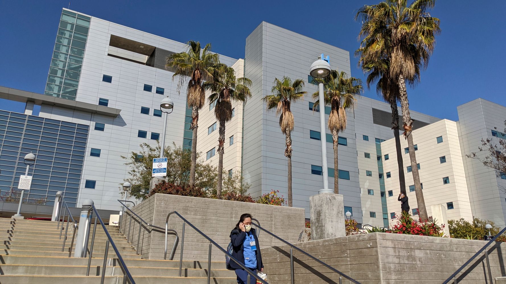 Los Angeles County School Of Nursing And Allied Health School Walls