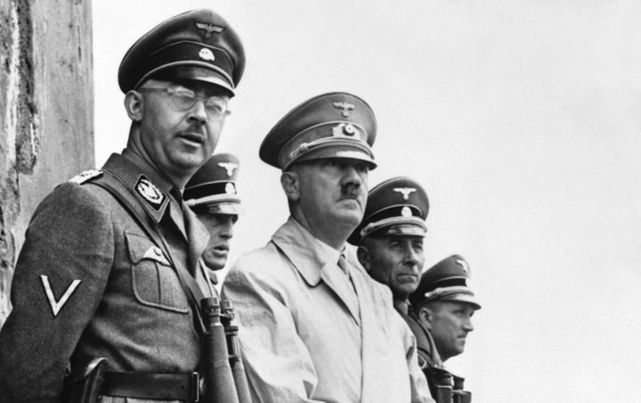 Imagen de archivo de Adolf Hitler junto a Heinrich Himmler, en 1940. 