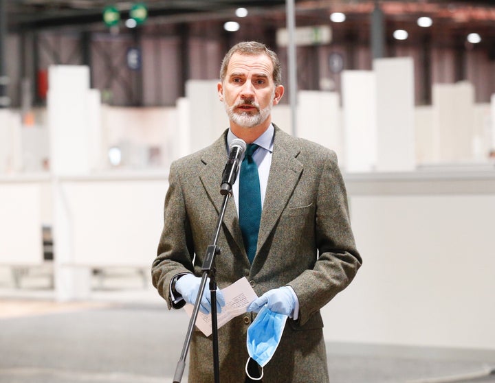 Felipe VI, en su visita al hospital de Ifema el 26 de marzo de 2020.
