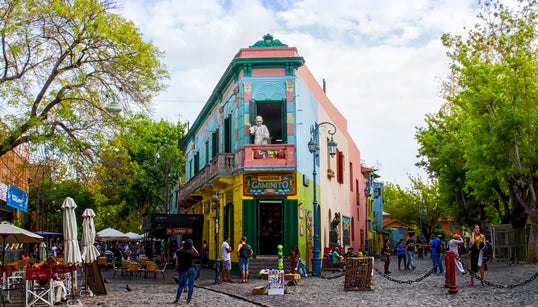 Μια βόλτα στους πιο όμορφους δρόμους του κόσμου (έστω σε φωτογραφίες) - Μπόνους ένας στην