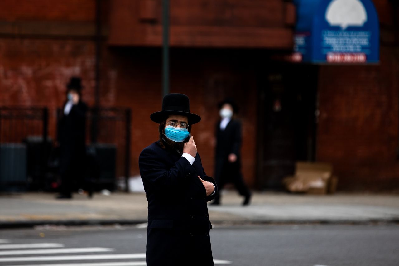 A man wears a mask in Williamsburg, Brooklyn, on April 29.
