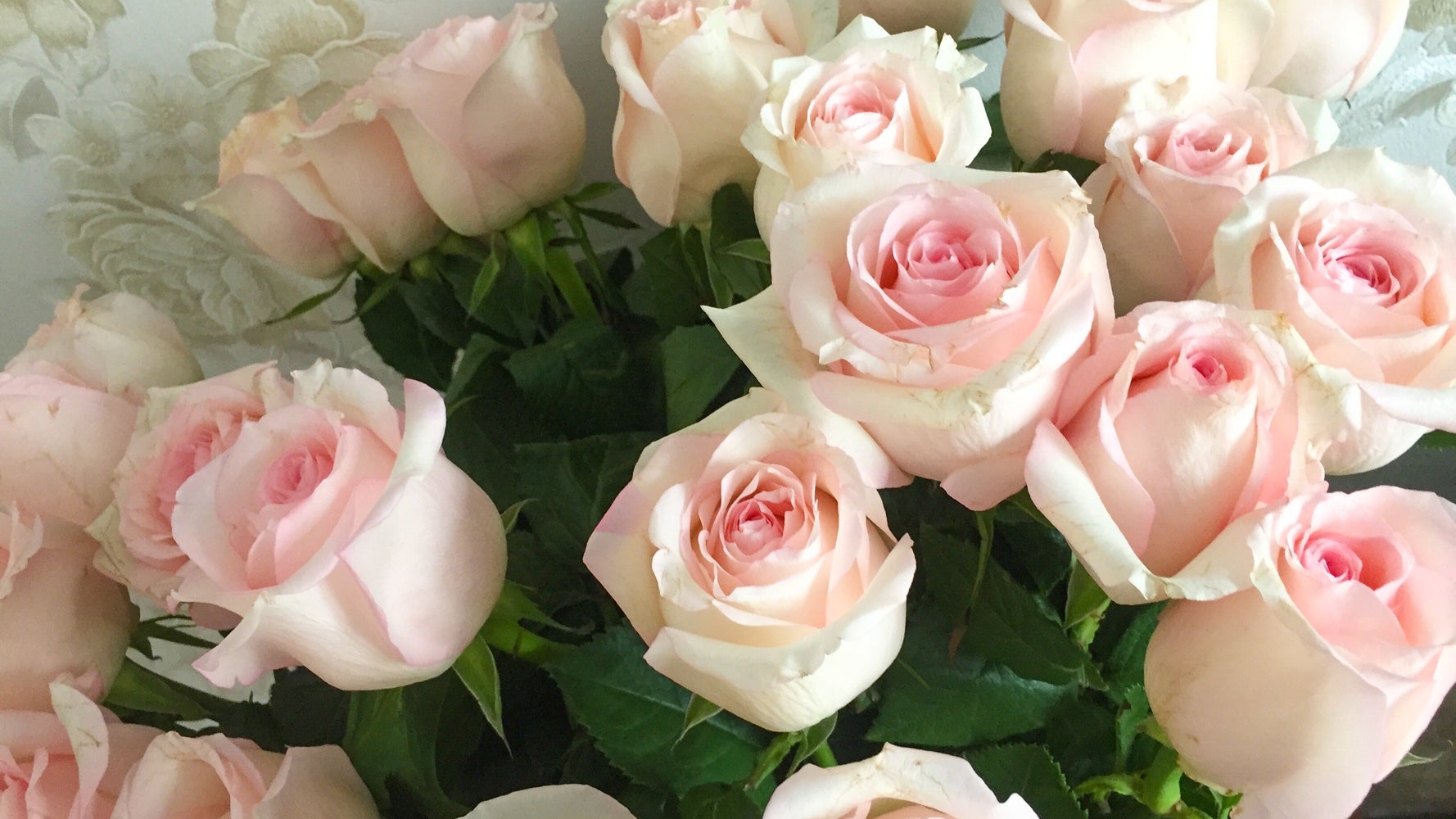 Is It Safe To Send Flowers For Mother S Day Amid Coronavirus Huffpost Life