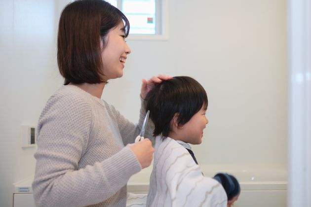 子どもが喜ぶアイテムで、散髪を大切なコミュニケーションの時間に。