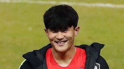 축구선수 김민재가 2일, 일반인 신부와