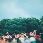 フェス中止が相次ぎ、音楽業界に大きな打撃。新型コロナは「体験重視」の時代をどう変えるのか