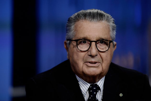 Nasce La Editoriale Domani Spa La Nuova Societa Di Carlo De Benedetti L Huffpost