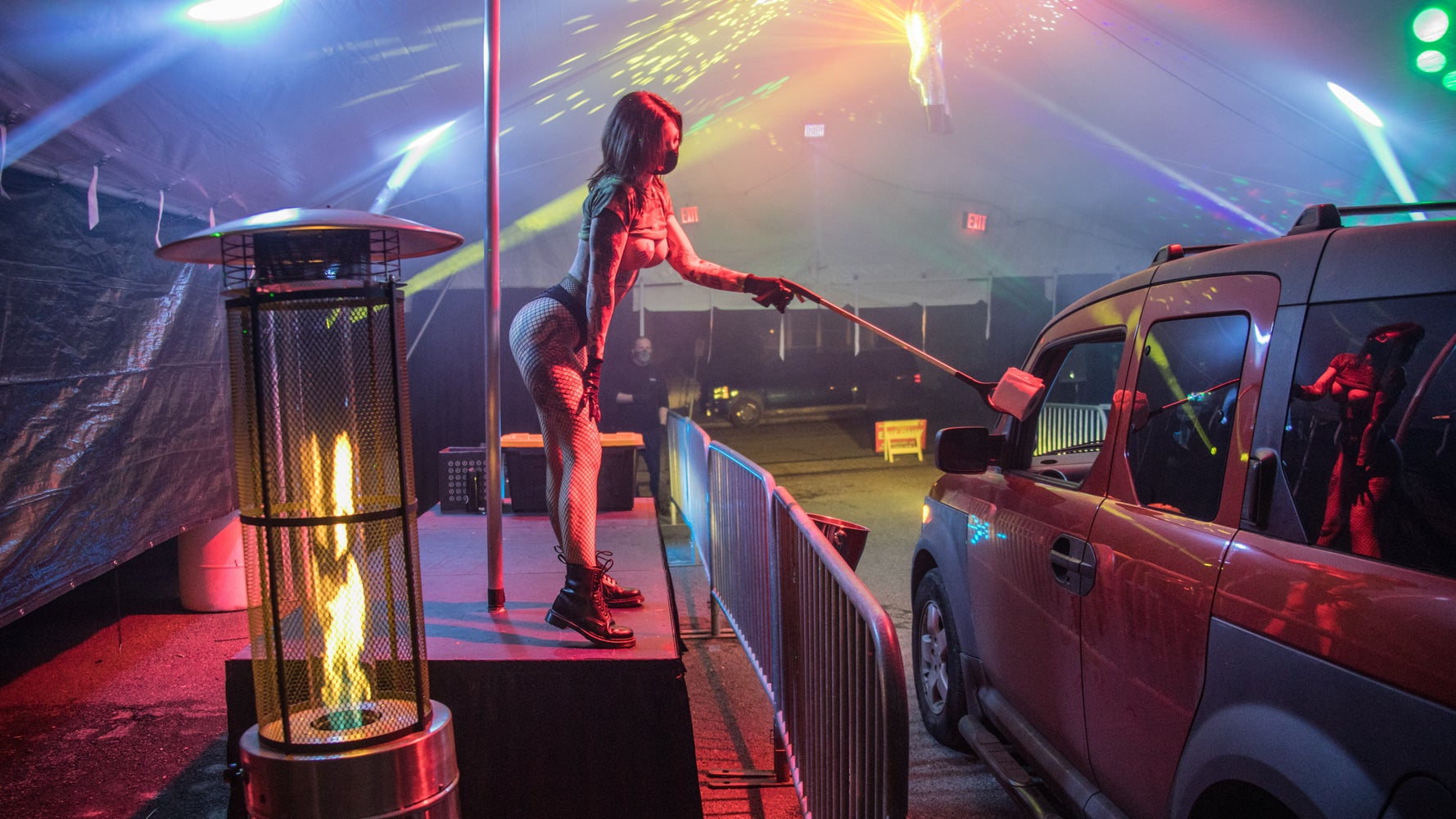 Drive Thru Strip Club Serves Up Sexy And Safe Solution For 