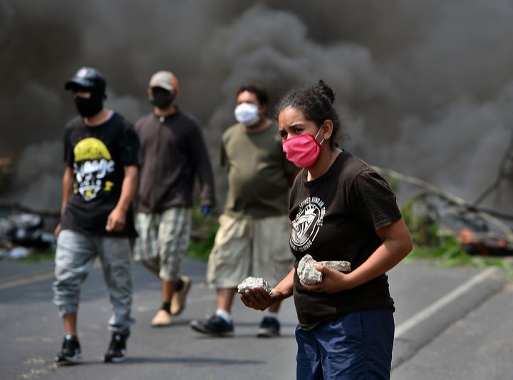Οδομαχίες έξω από την πρωτεύουσα της Ονδούρας με κατοίκους να αντιδρούν στην ταφή νεκρών που κατέληξαν λόγω κορονοϊού, επειδή φοβούνται πως θα μολυνθούν (4 Μαΐου) 