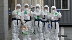 정부가 코로나19 전담병원과 병상을 감축하고