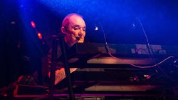 Πέθανε από κορονοϊό ο κιμπορντίστας των Stranglers, Ντέιβ