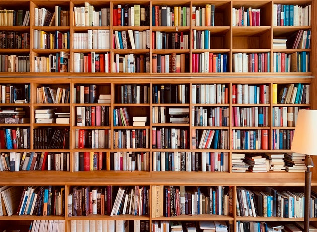 Senza Una Libreria Alle Spalle Non Sei Nessuno L Huffpost
