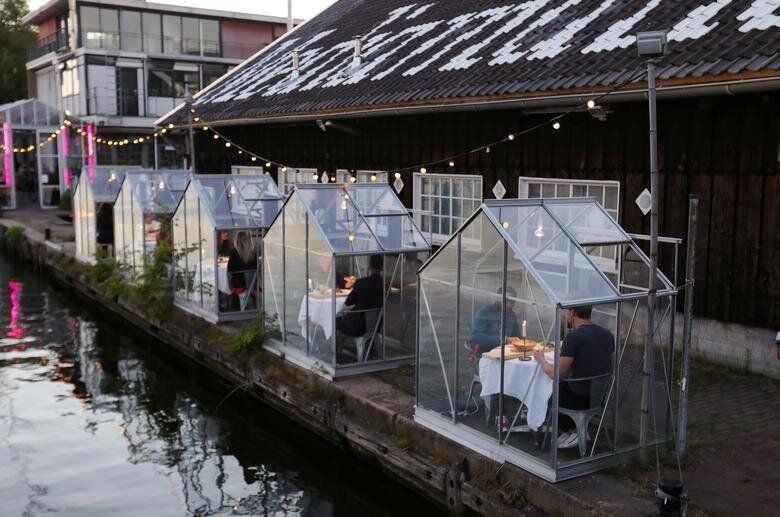 Αμστερνταμ, Ολλανδία: Δοκιμές ενόψει της επαναλειτουργίας των εστιατοριών στην εποχή της νέας κανονικότητας.