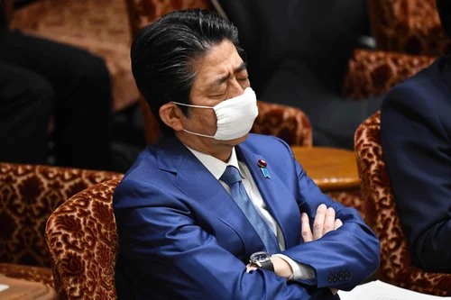 [新品] 【安倍晋三元首相を偲ぶ】アベノマスク 5eb4a7ae300000f2161559d1.jpeg?