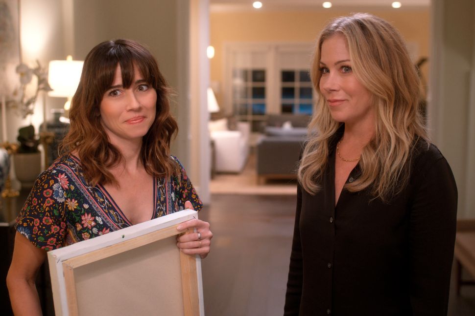 Linda Cardellini and Christina Applegate in Netflix's "Dead to Me."