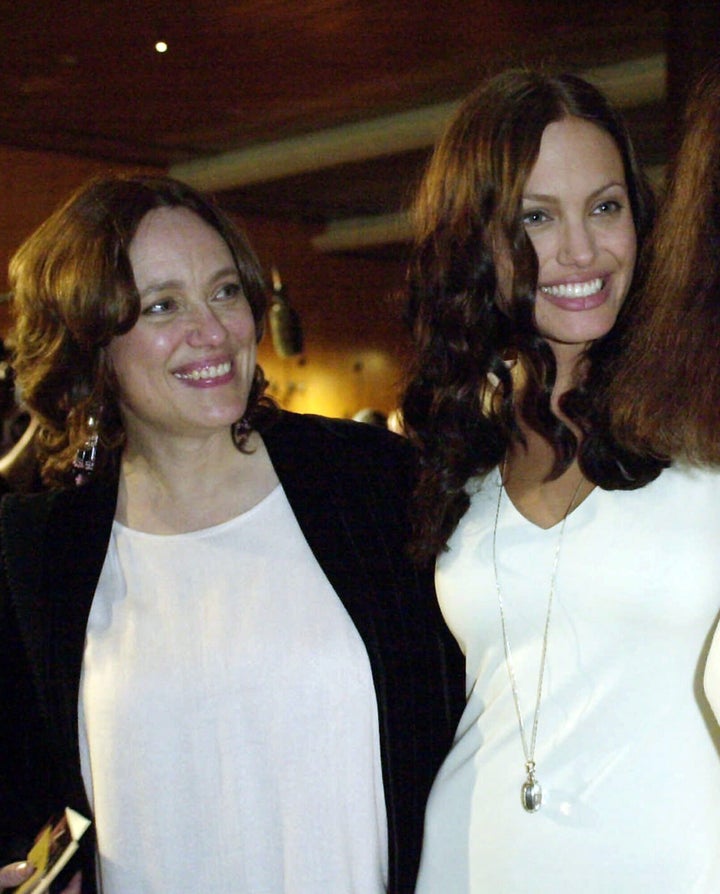 Angelina Jolie's early life caused her to believe she would 'never' be a  mom - Celebrity Tidbit