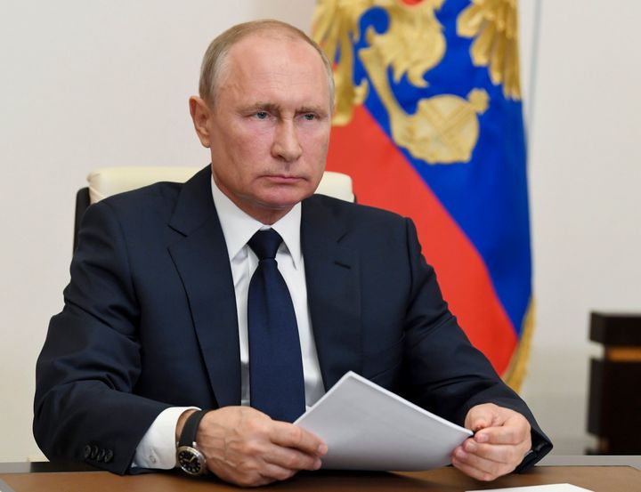O Ρώσος πρόεδρος διαβεβαιώνει τους πολίτες της χώρας του πως η κατάσταση με τον κορονοϊό είναι υπό πλήρη έλεγχο