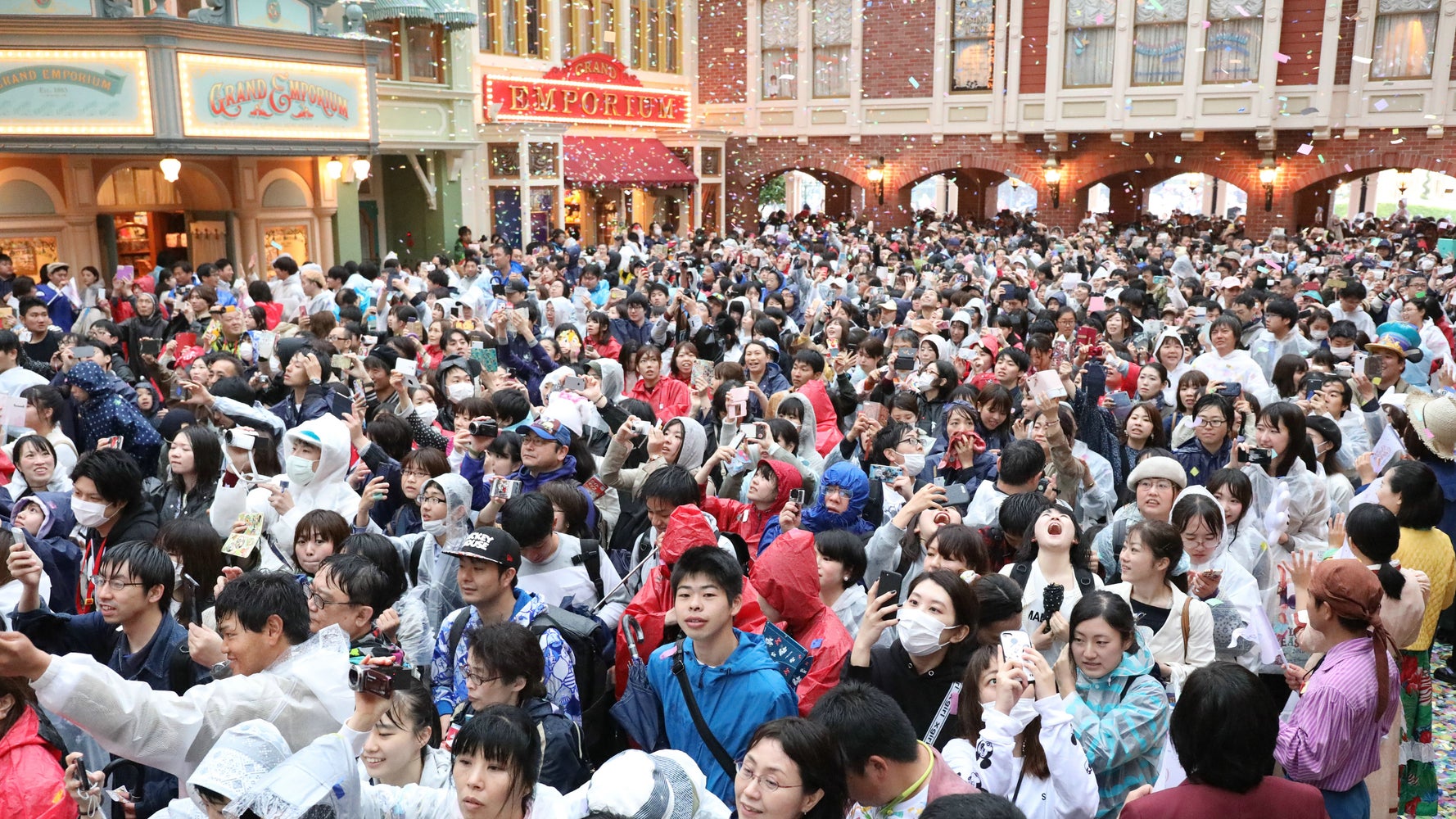東京ディズニーリゾート 再開後は 入場制限 厳しくする見込みか 三密 回避や待機列に課題も 新型コロナ ハフポスト 東京ディズニーリゾート 再開後は 入場制限 厳しくする見込みか 三密 回避や待機列に課題も 新型コロナ ハフポスト