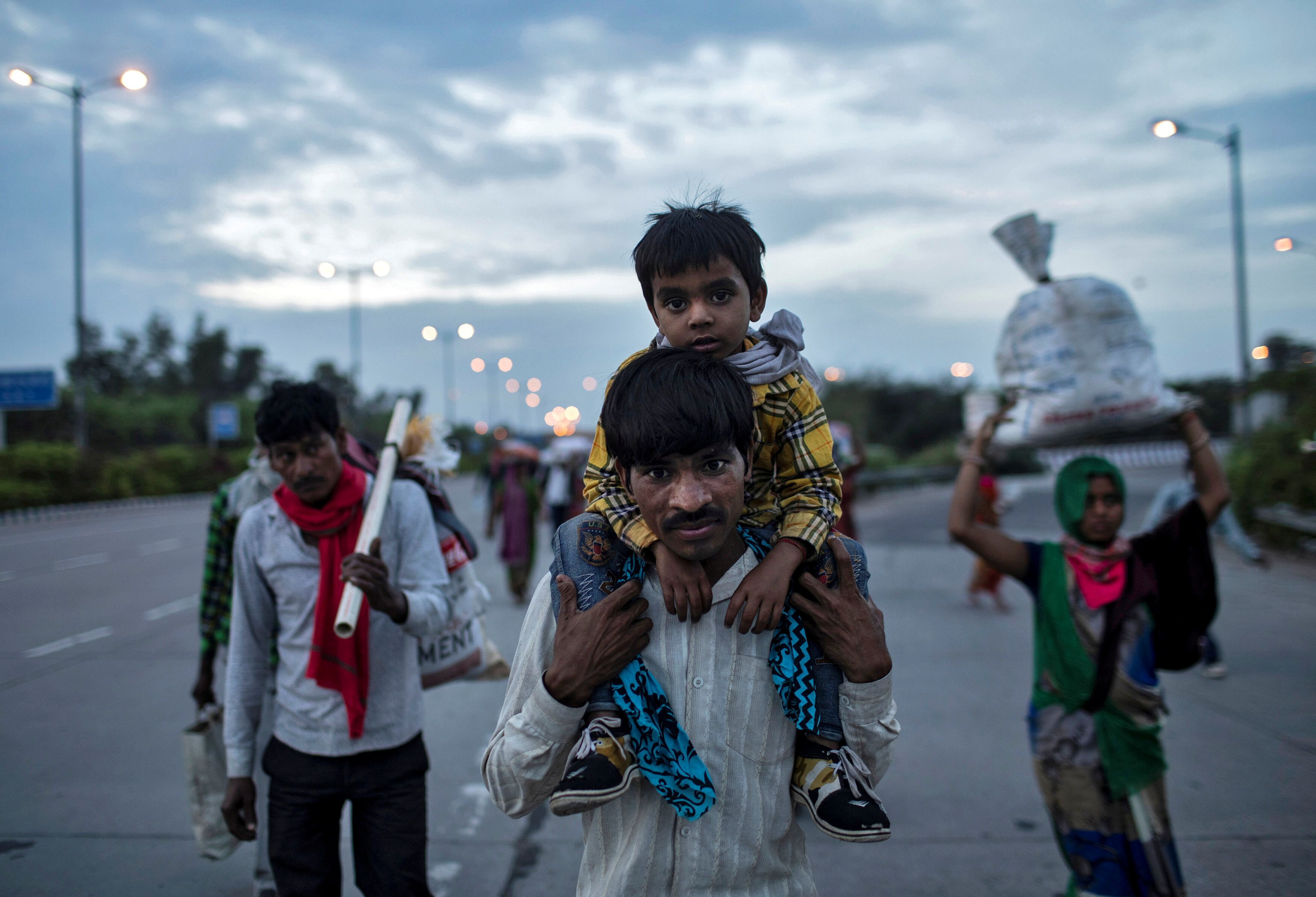 In Photos: How India’s Migrant Workers Have Been Surviving One Of The ...