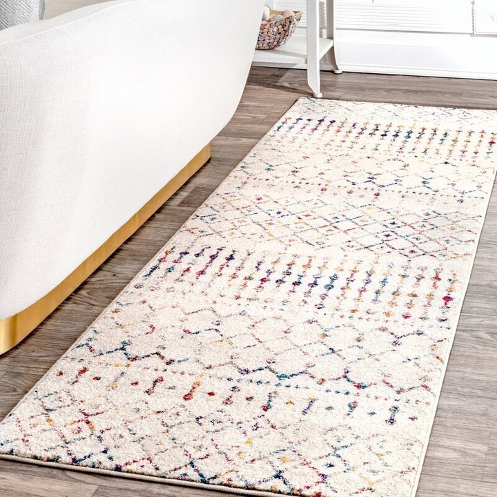 Ashanti Geometric Ivory Area Rug