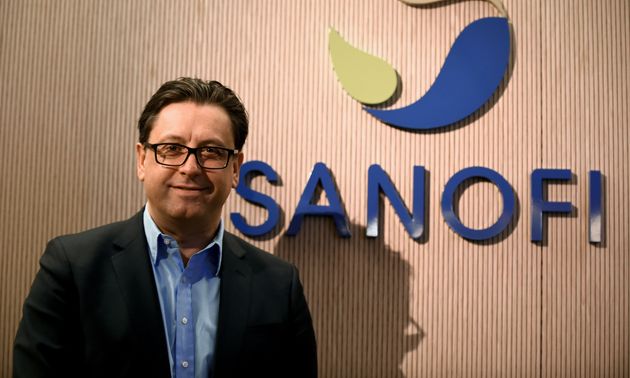 Le patron de Sanofi Paul Hudson, ici le 6 février à Paris, a envoyé un mail d'excuses...