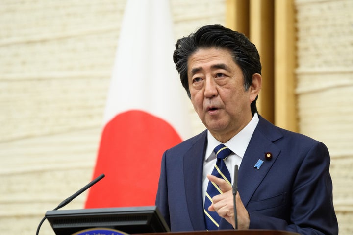 記者会見する安倍晋三首相（5月14日）