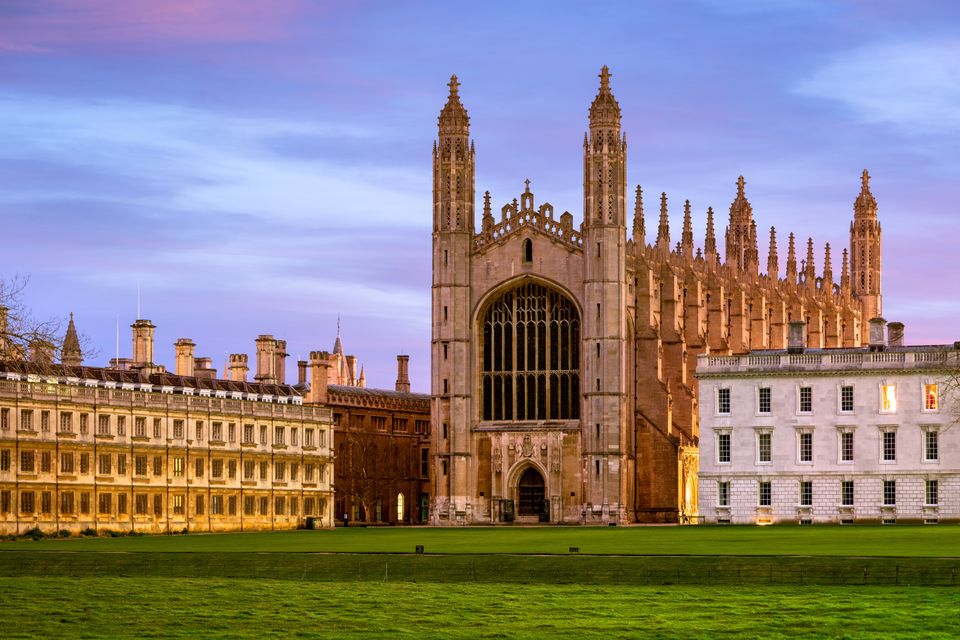 King's College Chapel (centre), Cambridge, England