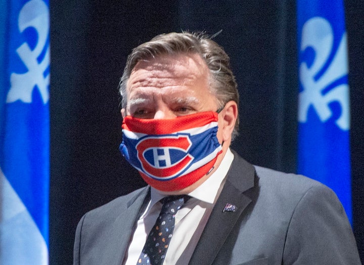 Le coronavirus empêcherait la tenue d'une parade de la Coupe Stanley à Montréal cet été «si le Canadien fait les séries», a souligné François Legault avec un sourire en coin.