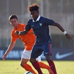 Le PSG rend hommage au jeune joueur Jordan Diakiese, mort à 24