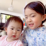 Kid Teaches Her Little Sis Mandarin And It’s Friggin’