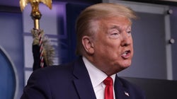 “Il nous faut plus de prières”: Trump menace les États qui ne rouvrent pas immédiatement les