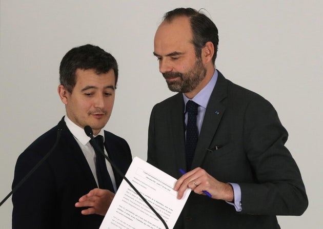 Coronavirus Les Impots N Augmenteront Pas Jure Darmanin Imitant Philippe Le Huffpost