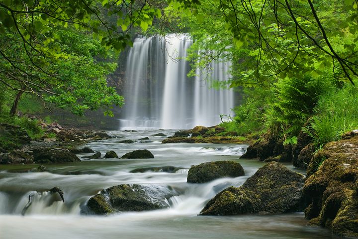 Sgwd yr Eira Waterfall, Brecon Beacons, Wales 