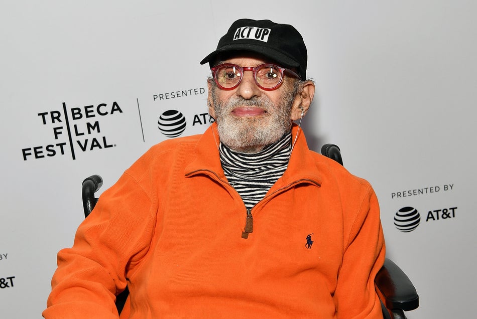 Militant homosexuel et pionnier de la lutte contre le Sida, Larry Kramer est mort à l'âge de 84 ans. Il était un dramaturge et scénariste reconnu aux États-Unis. >>>> En savoir plus dans notre article par ici