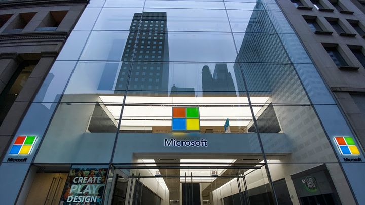 Microsoft: Θα αντικαταστήσει τους δημοσιογράφους της MSN με ρομπότ