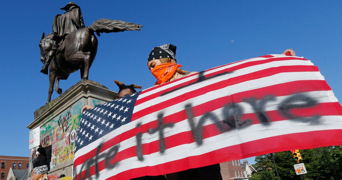 Protesters Attack Confederate Monuments, Topple Statue