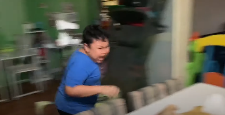 맥도날드 봉투 발견