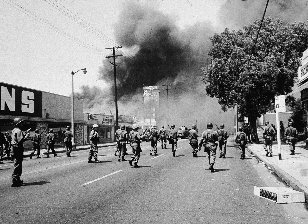 Η αστυνομία και η εθνοφρουρά σκότωσαν περισσότερους από 30 ανθρώπους.1965. (Photo by Hulton Archive/Getty Images)