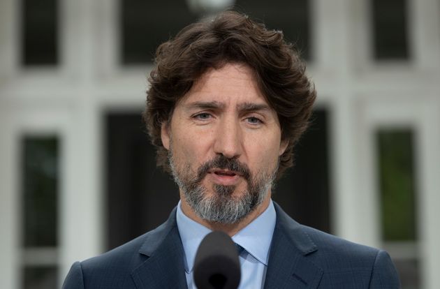 쥐스탱 트뤼도 캐나다 총리가 기자회견에서 기자들의 질문을 받고 있다. 오타와, 캐나다. 2020년