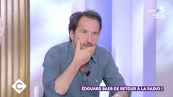Dans “C à vous”, Édouard Baer s’en prend à Castaner, “ministre du panpan