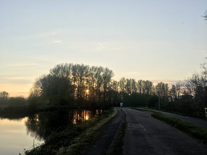 A spring evening cycle. 