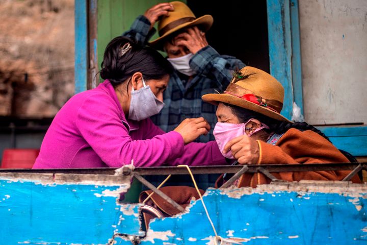 Οι πιο φτωχοί είναι τα πρώτα θύματα του ιού στο Περού. 