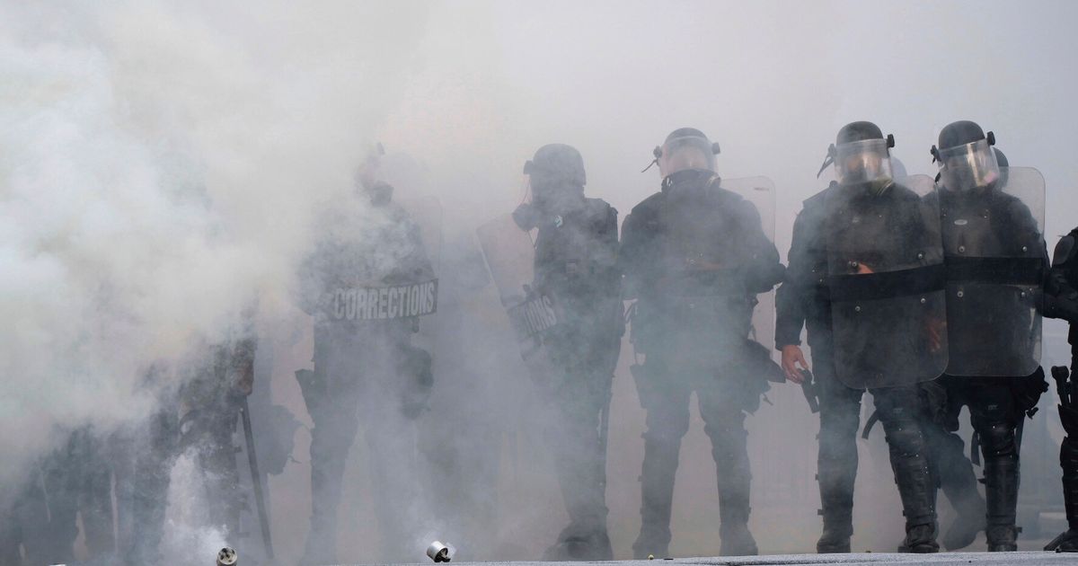 Using Tear Gas On Protesters May Worsen Coronavirus Spread | HuffPost ...