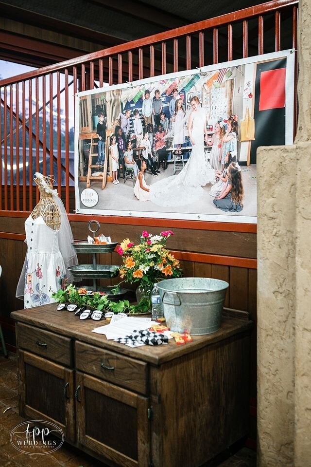 At Smith's wedding, she set up a table dedicated to her students. 