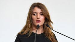 Congé paternité d’un mois, jeunes grands-parents... Schiappa “veut faire plus” pour la