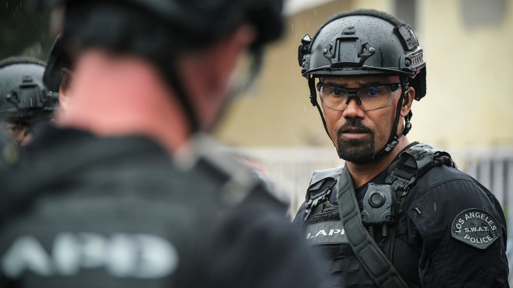 S W A T Creator ron Rahsaan Thomas Knows Cop Shows Need To Do Better Huffpost S W A T Creator ron Rahsaan Thomas Knows Cop Shows Need To Do Better Huffpost