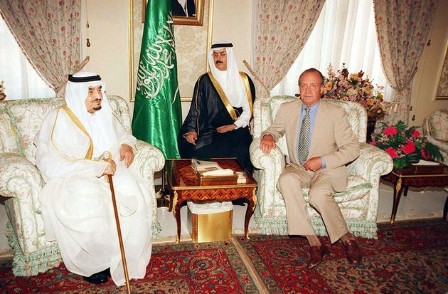 Imagen de archivo del rey Fahd y Juan Carlos I en