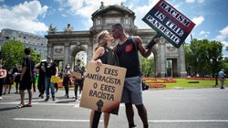 Una manifestación no es más peligrosa que una misa (o que una reunión en