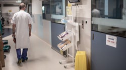 87 décès supplémentaires liés au Covid-19, moins de 1000 malades en