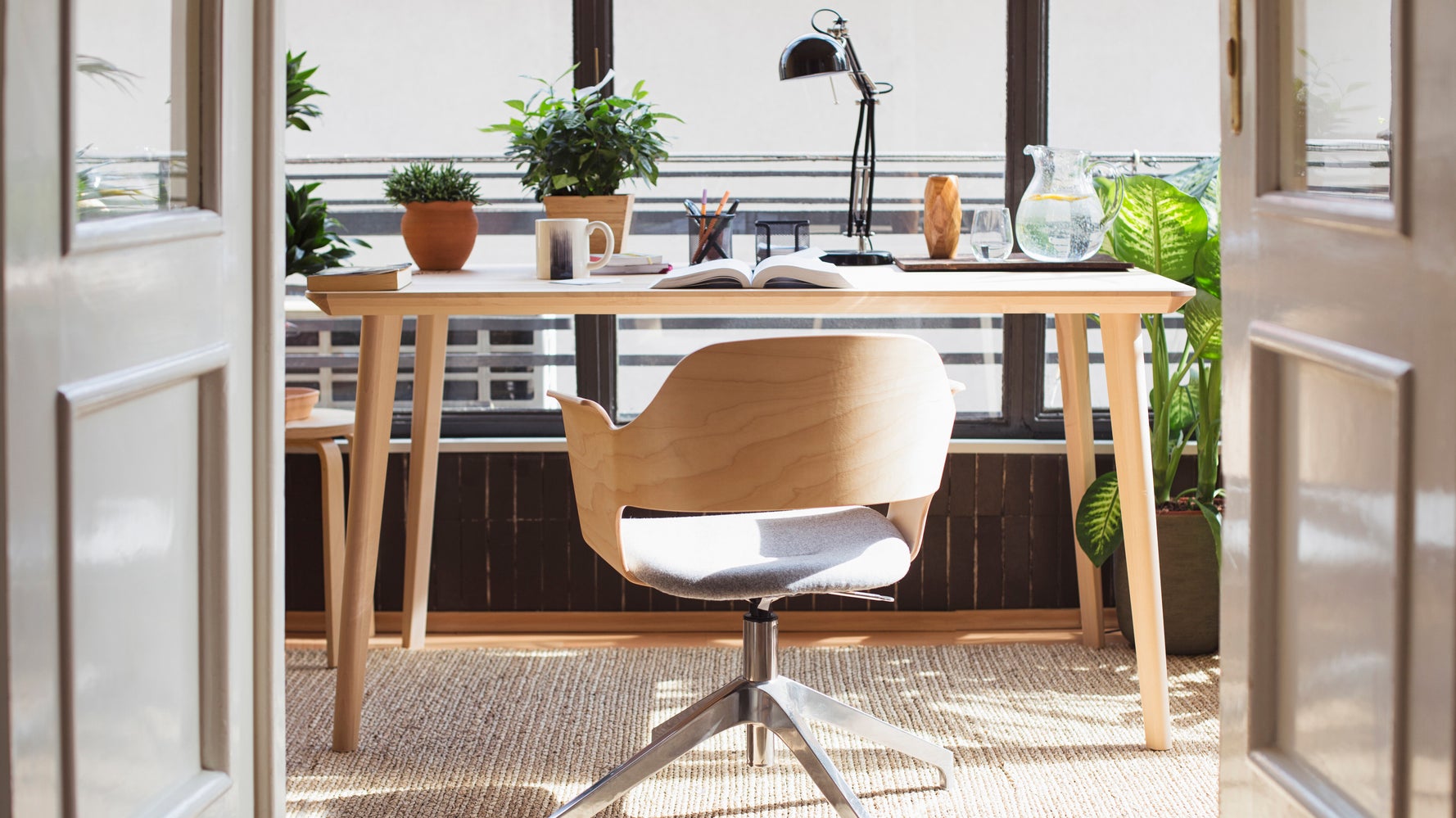 Affordable Office Chairs That Aren t Ugly But Are Still Good For